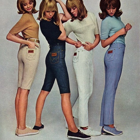 Wrangler High Waisted Mom Jeans - Picture 4 of 4